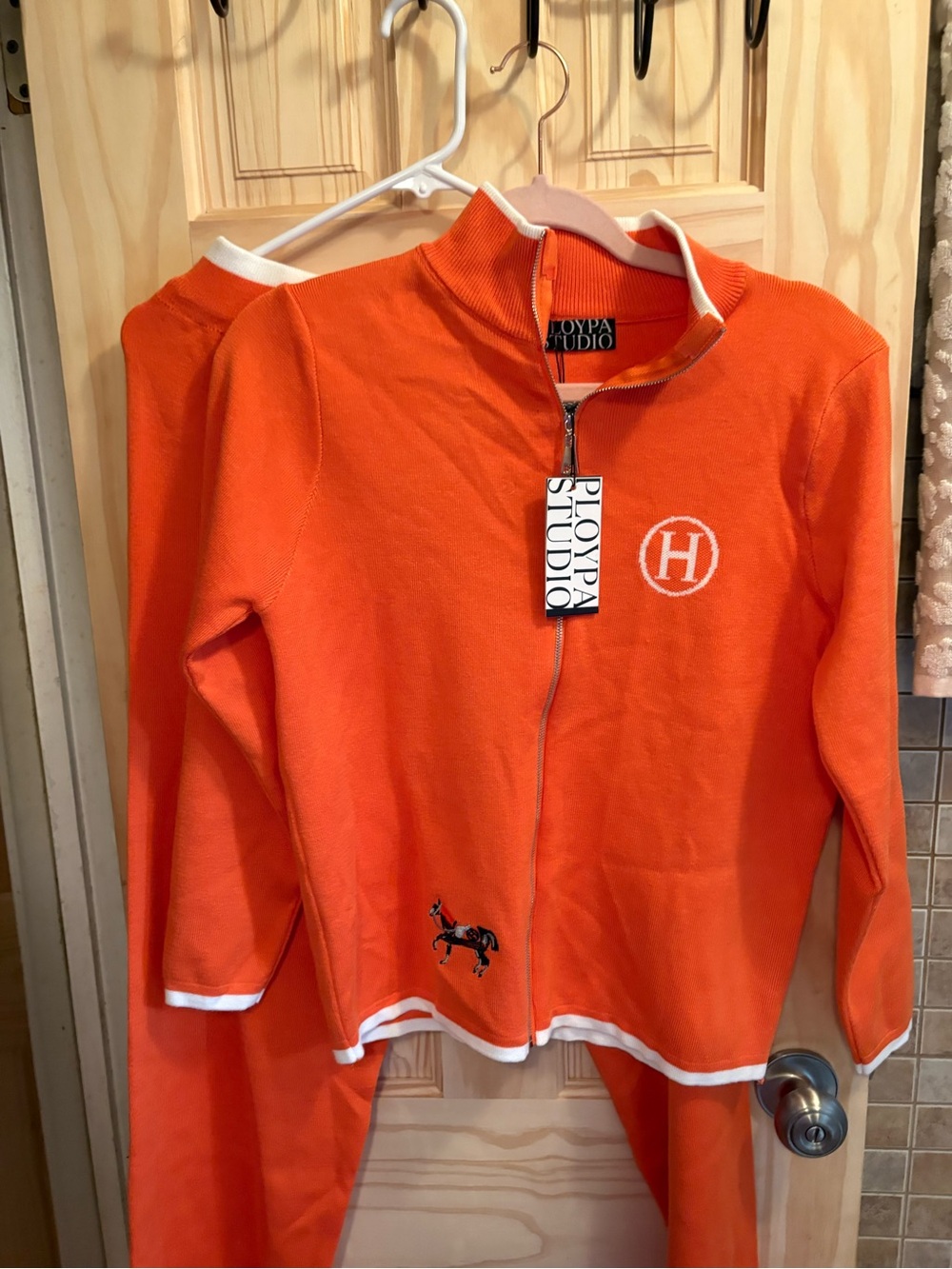 FASHION 2 PC Orange Knit  Zip-Up Top with White Trim and matching pants - Picture 2 of 10